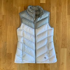 Brand new Mountain Hardware vest
